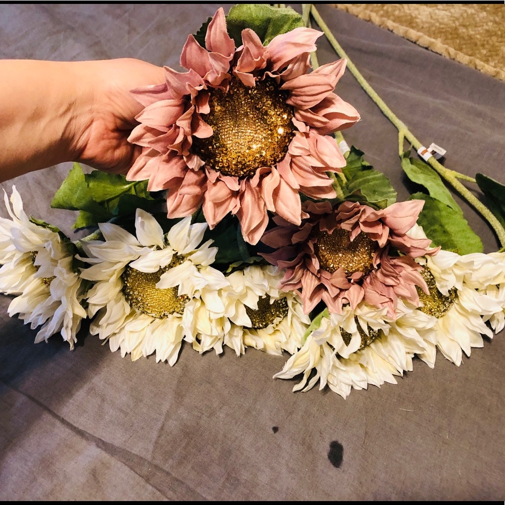 8 sunflowers